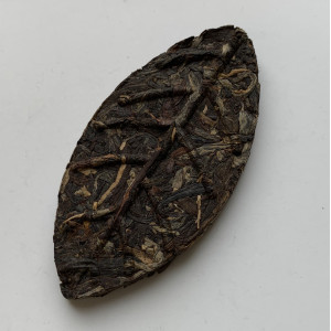 Черный красный чай Дянь Хун Медовый ароматный лист 100 г. Photo 3